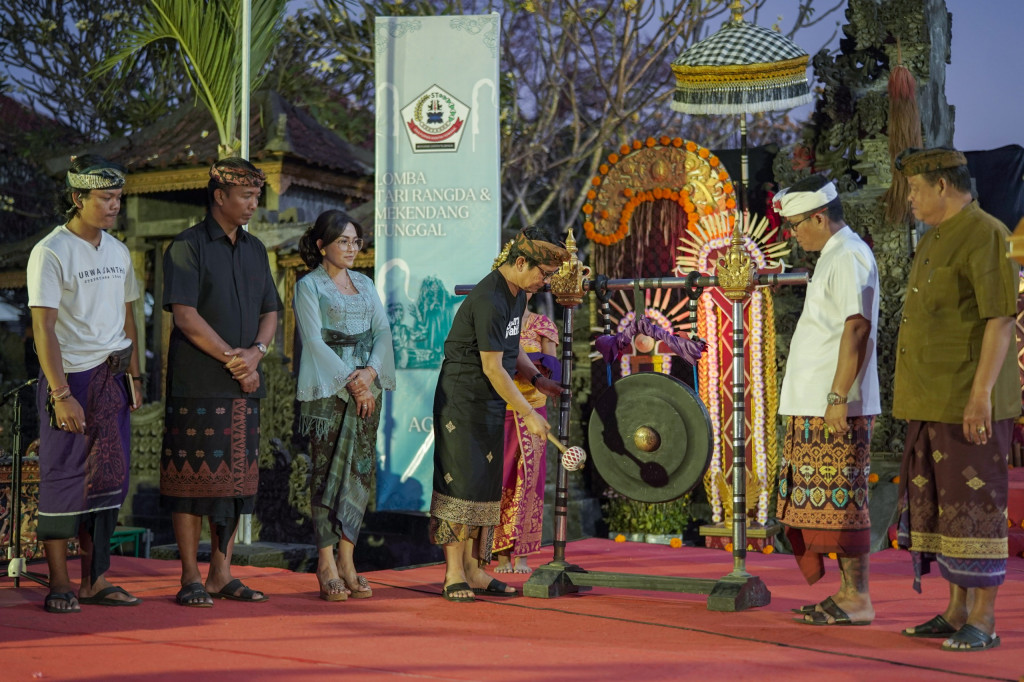 Sekda Badung Hadiri Lomba Tari Rangda dan Mekendang Tunggal